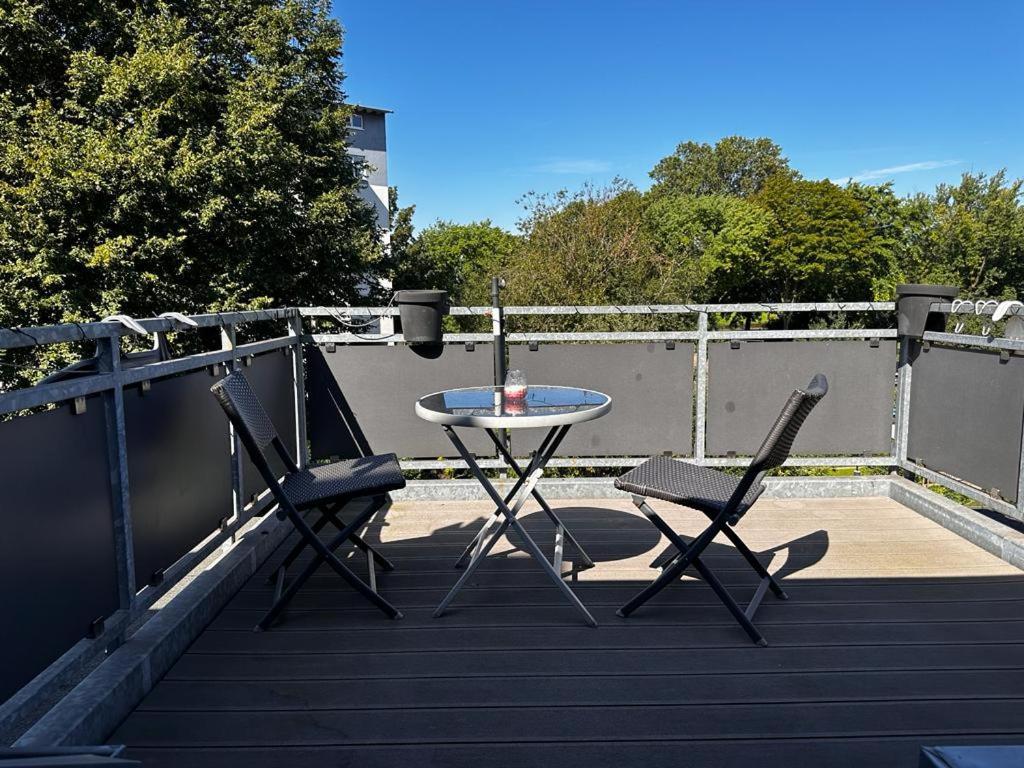 A&V Apartments Wunderschoene Rheinblick Wohnung Zum Entspannen Apt Ela Duisburg Dış mekan fotoğraf