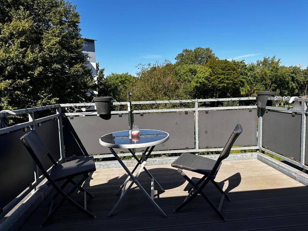 A&V Apartments Wunderschoene Rheinblick Wohnung Zum Entspannen Apt Ela Duisburg Dış mekan fotoğraf